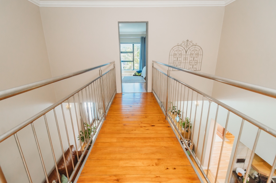 5 Bedroom Property for Sale in Panorama Western Cape